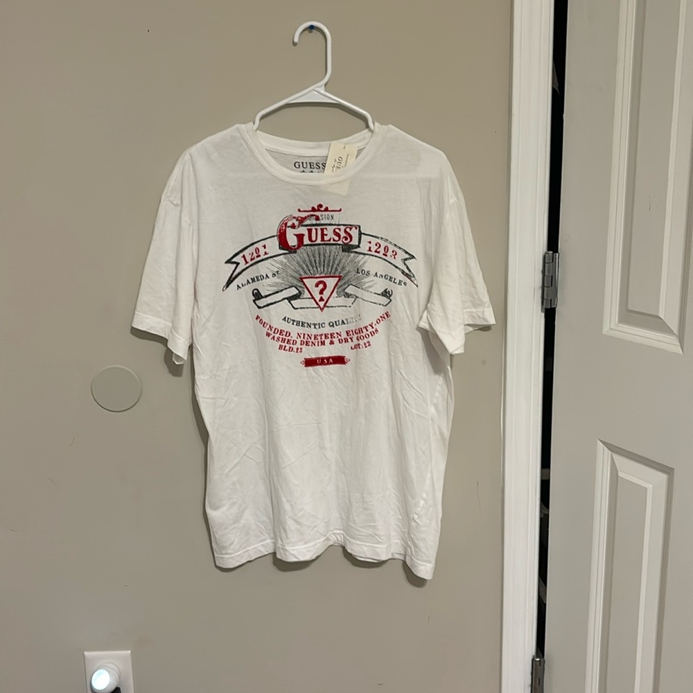 Brand new excellent condition t shirt.